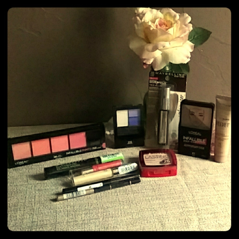 Light Beauty Haul A2 SOLD*